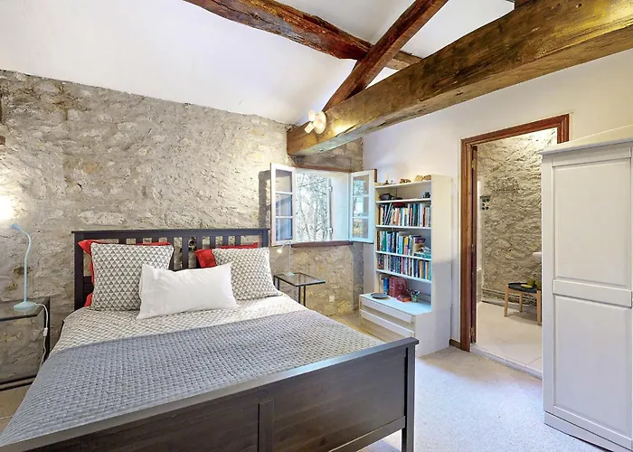 בית נופש In Monsegur Monségur