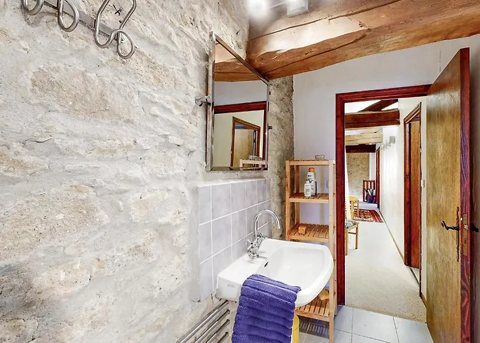 In Monsegur בית נופש Monségur